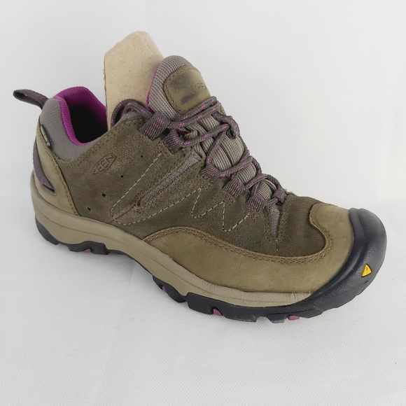 KEEN hiking walking shoes size 7.5" - Picture 2 of 14